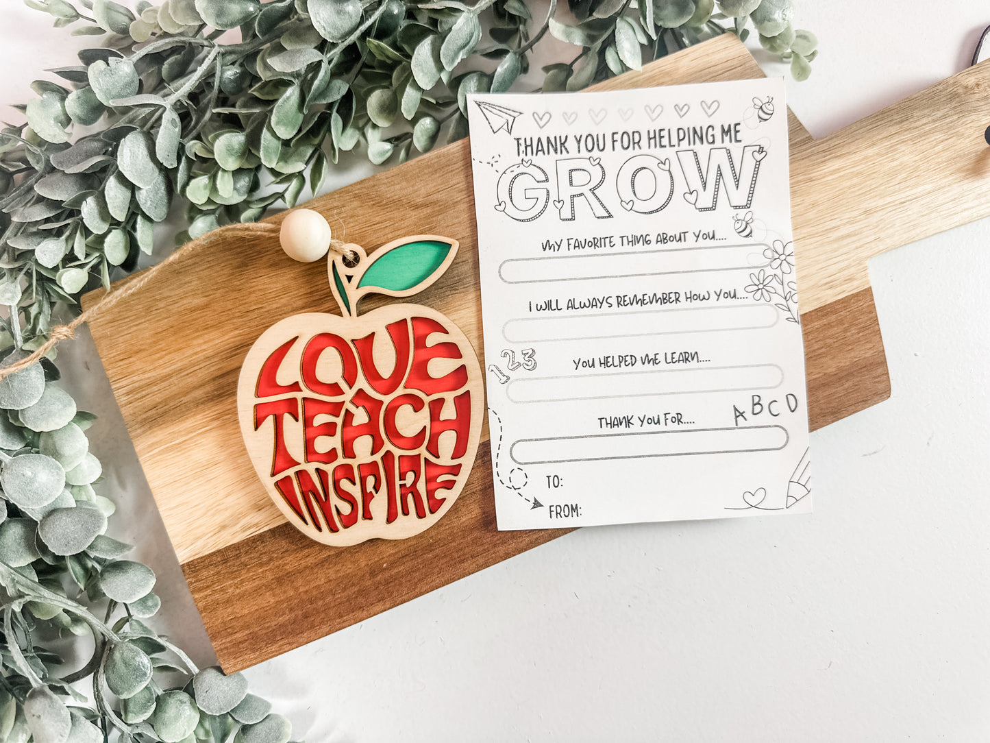 Christmas 2025 Teacher Gift Set – Apple Ornament + “Thank You for Helping Me Grow” Card