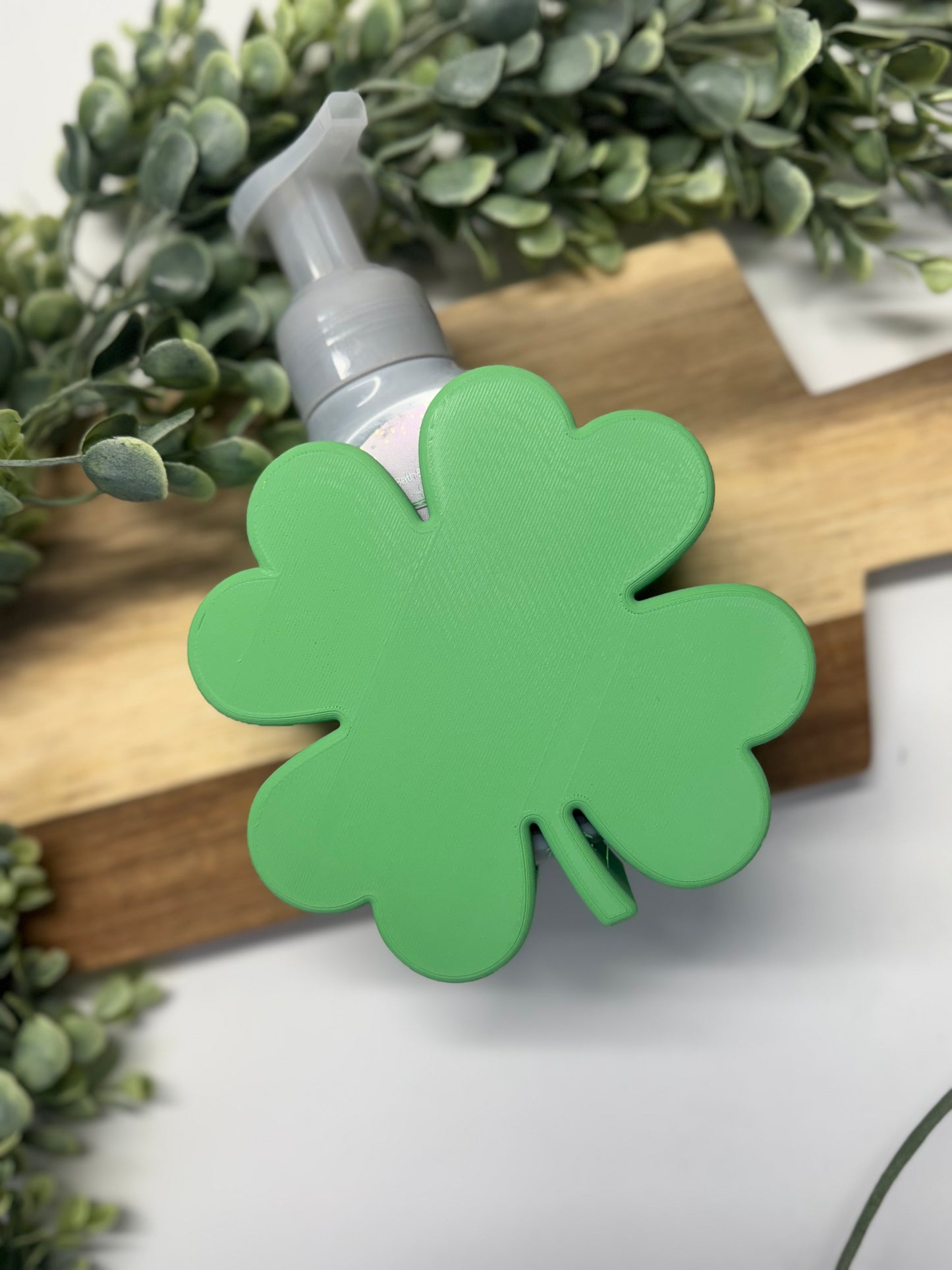 Shamrock Foaming Soap Holder | Countertop Soap Stand