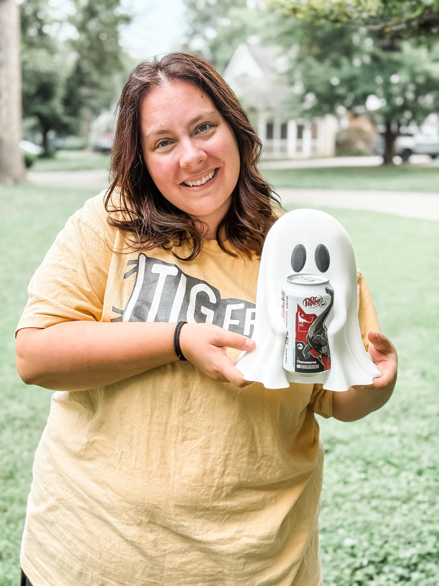 3D Printed Ghost Can Holder – Fits Regular Soda Cans
