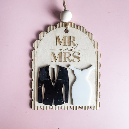 Mr & Mrs Wedding Ornament with Custom Song | NFC Spotify Tag Keepsake