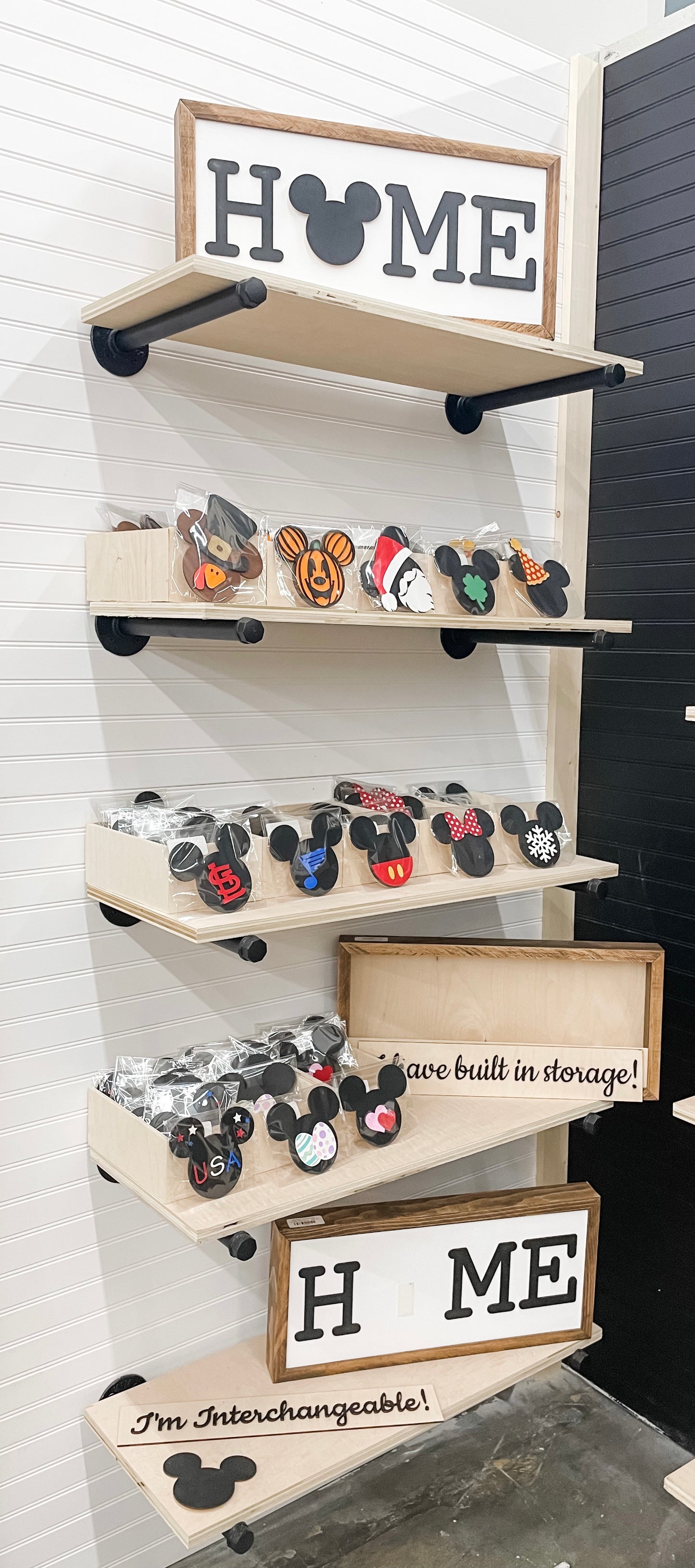 Interchangeable "HOME" Sign with Mouse-Themed Heads – 10x20 Inches (Built-In Storage)